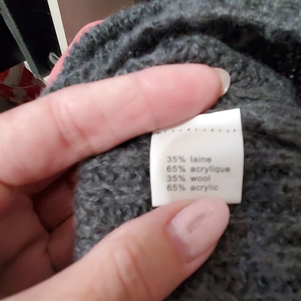 Gray knit boat neck lightweight sweater brushed silver button detail sm/med - Picture 5 of 6